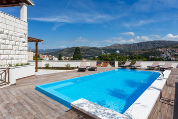 Peragro Apartment