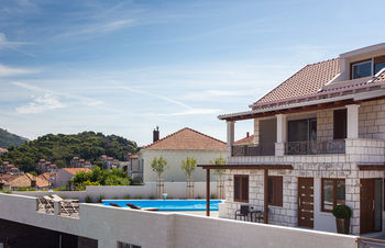 Peragro Apartment